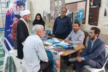 برپایی میز خدمت اداره آبفا شهر عالیشهر در مصلی نماز جمعه 