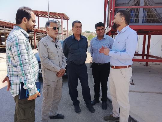 بازدید نماینده بوشهر، گناوه و دیلم از آب‌شیرین‌کن‌های بوشهر