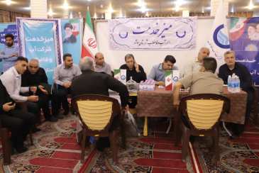  برپایی میز خدمت شرکت آب و فاضلاب استان بوشهر در مصلی نماز جمعه