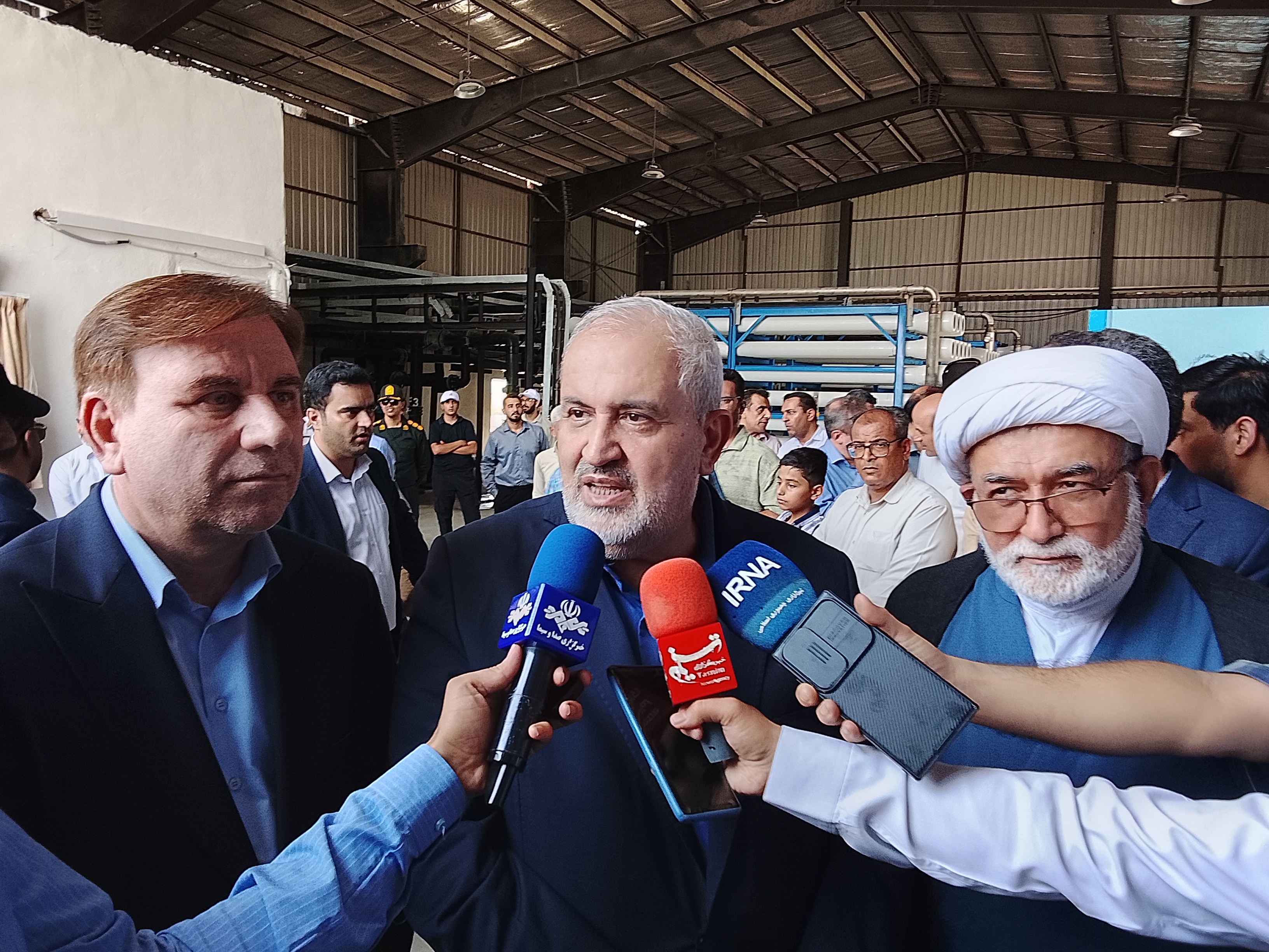 بهره‌برداری از آب‌شیرین‌کن پنج هزار مترمکعبی شهر بنک کنگان آغاز شد