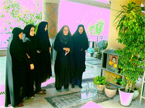 غبار روبی قبور مطهر شهدا