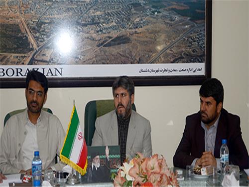 نشست مدیر عامل آب و فاضلاب استان بوشهر با مدیران و مسئولان اجرایی شهرستان دشتستان