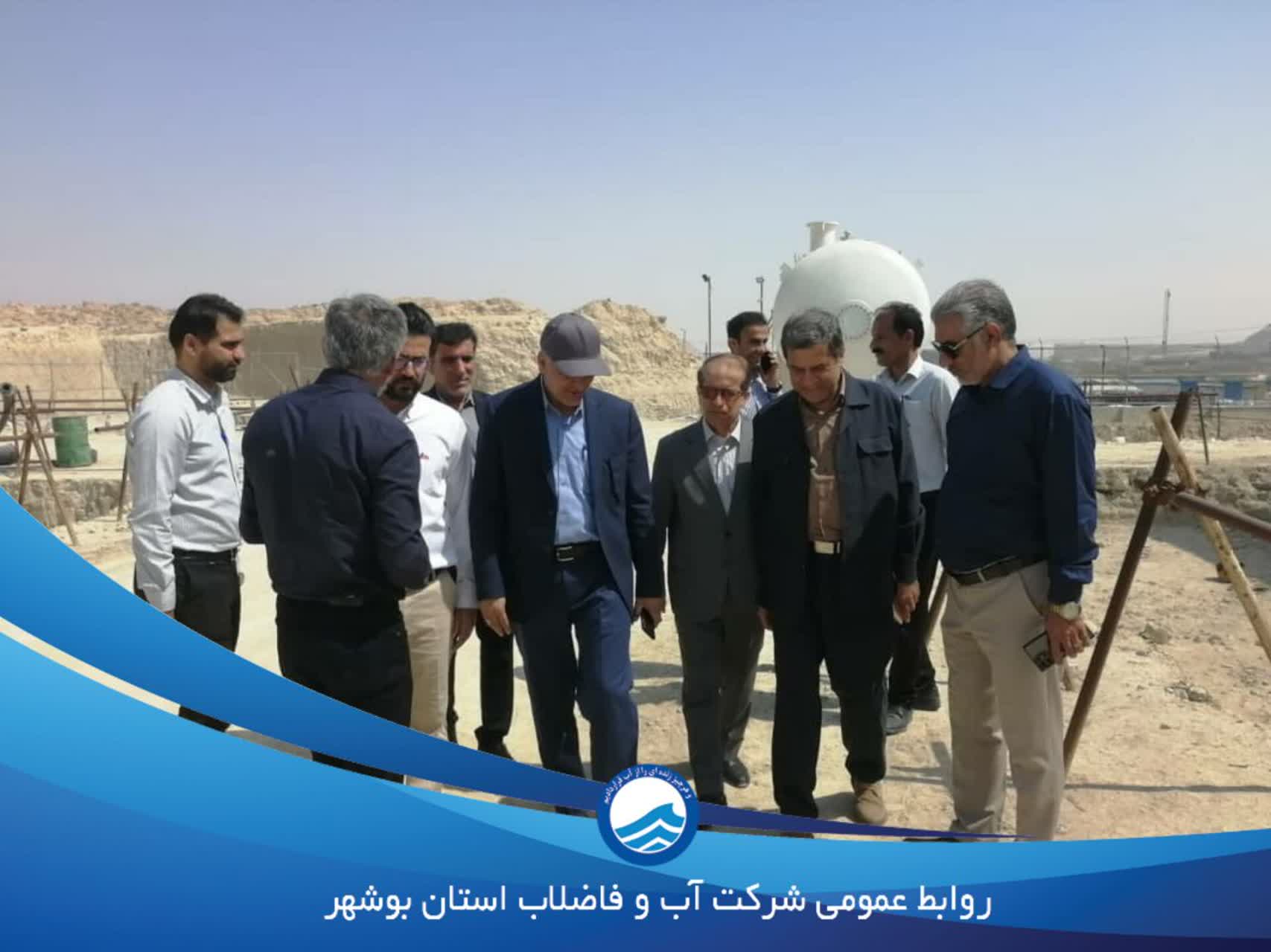 بازدید معاون عمرانی استاندار بوشهر از پروژه احداث آب‌شیرین‌کن‌های دیر و بنک 